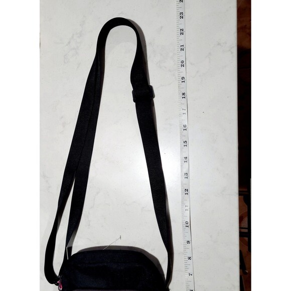 Nike Tech Slate 3 Pocket Zippered Crossbody/Shoulder Strap 9" Bag Unisex NWOT - Picture 5 of 12